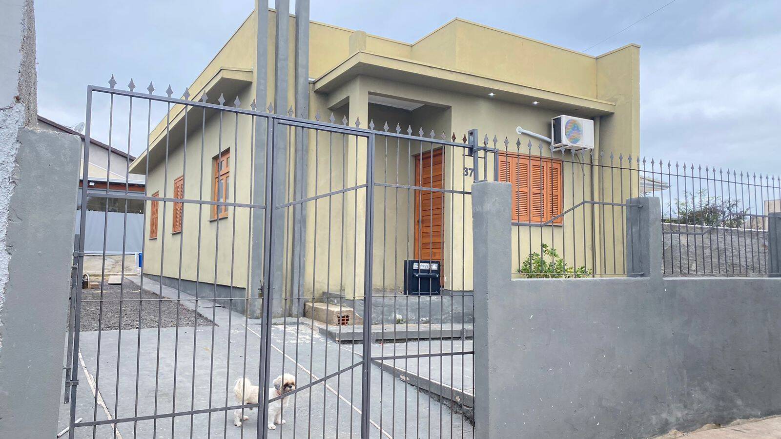 #3233 - Casa para Venda em Sapucaia do Sul - RS